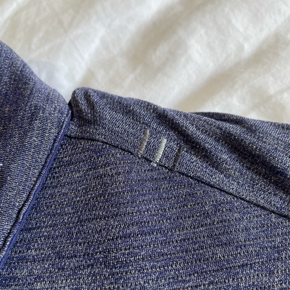 COPY - XL lululemon polo - Picture 3 of 5